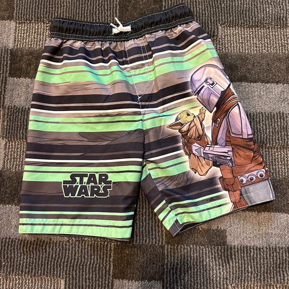 Star Wars swim shorts bathing suit size S(6)